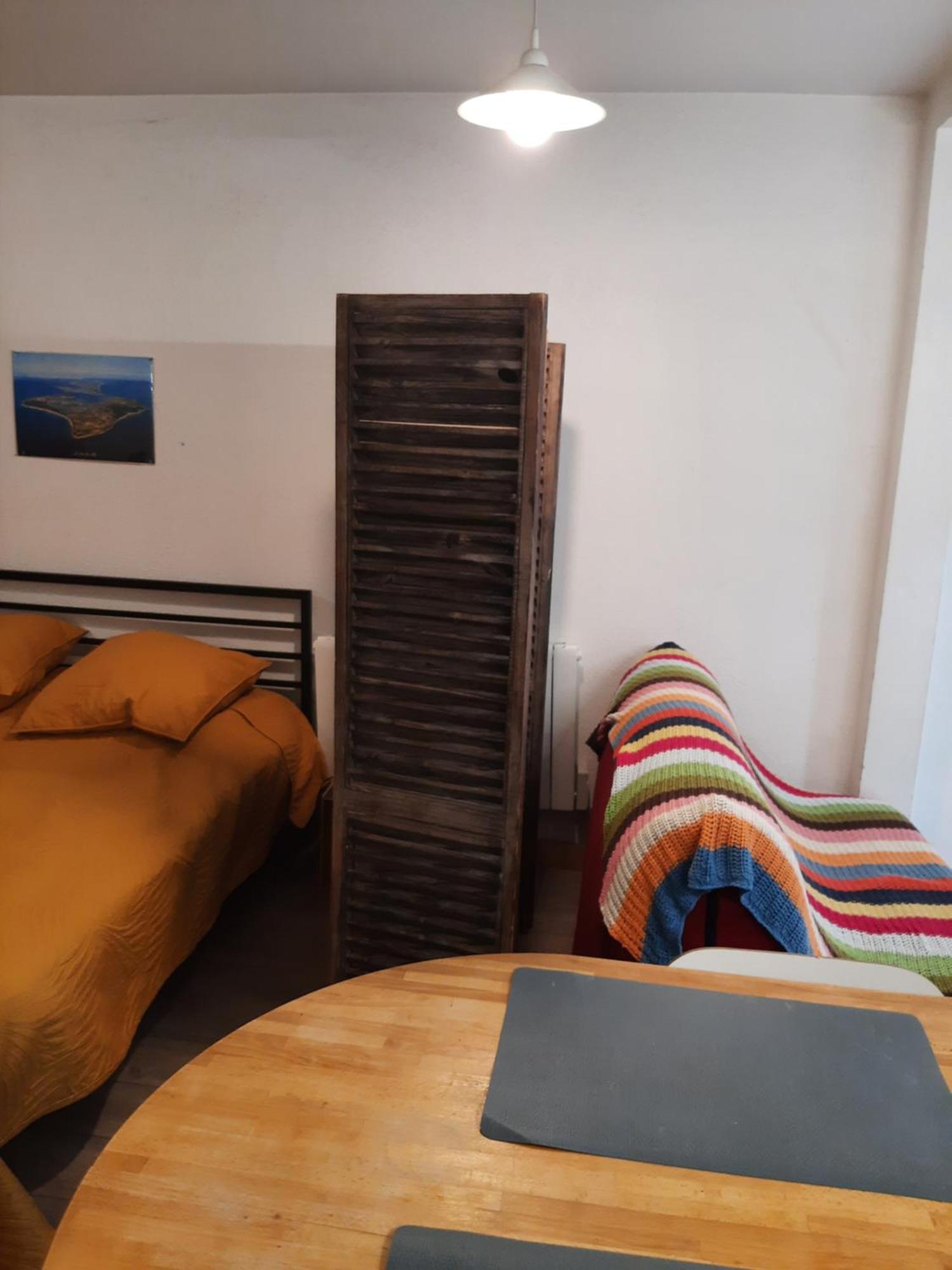 Duplex14H 1Er Etage Jardinet 1 Parking Ou Studio14B Rdc Terrasse Sans Parking La Rochelle  Exterior photo