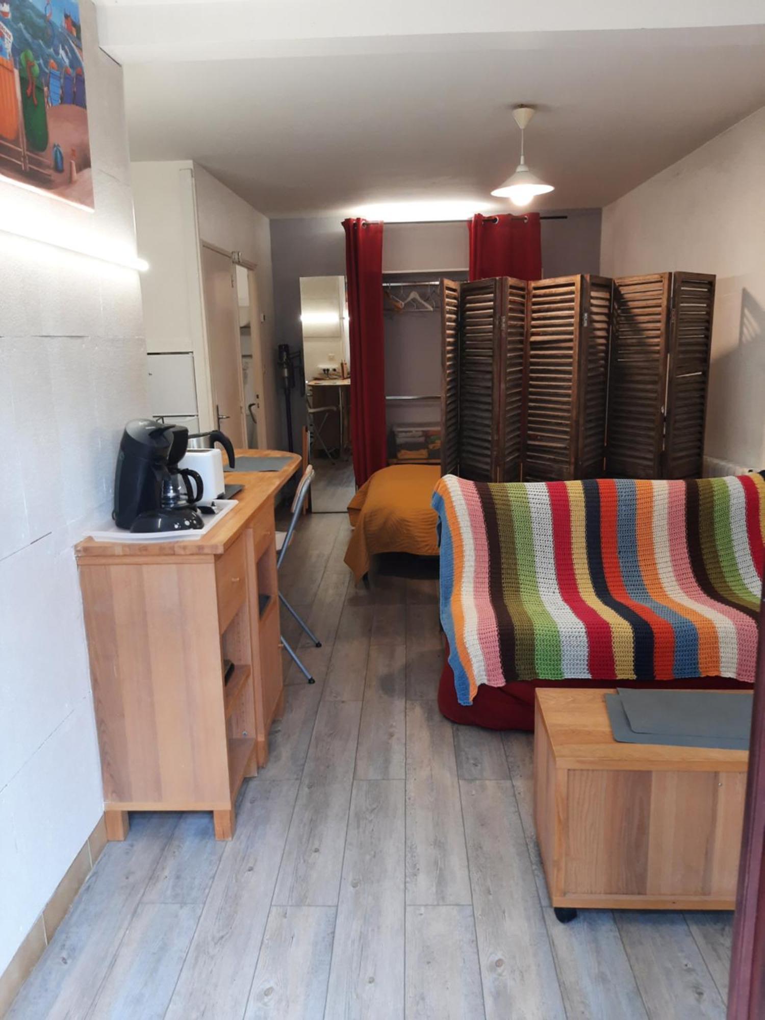 Duplex14H 1Er Etage Jardinet 1 Parking Ou Studio14B Rdc Terrasse Sans Parking La Rochelle  Exterior photo
