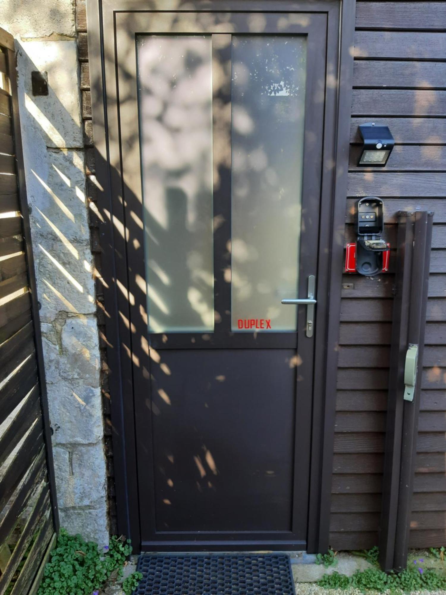Duplex14H 1Er Etage Jardinet 1 Parking Ou Studio14B Rdc Terrasse Sans Parking La Rochelle  Exterior photo