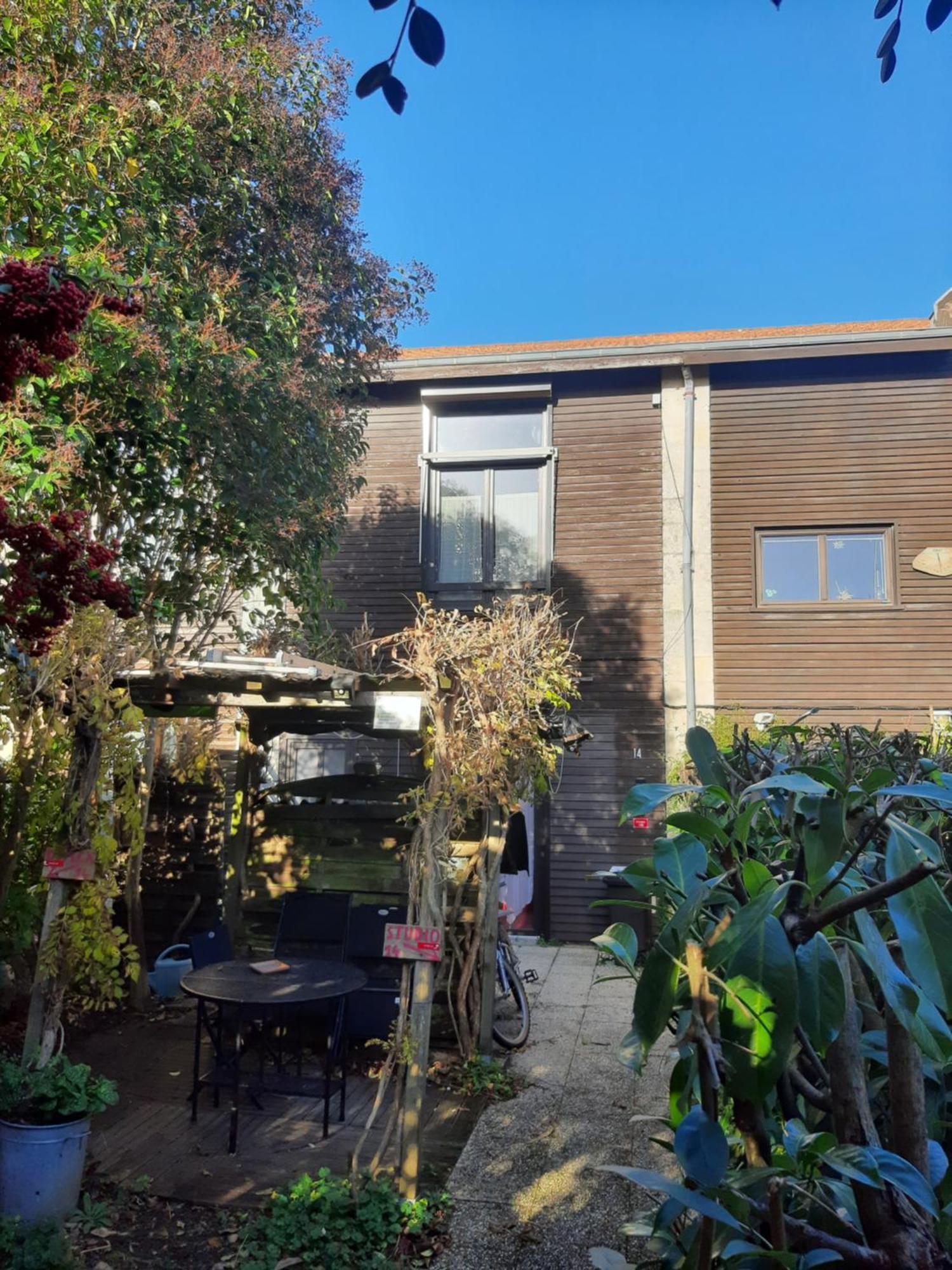 Duplex14H 1Er Etage Jardinet 1 Parking Ou Studio14B Rdc Terrasse Sans Parking La Rochelle  Exterior photo